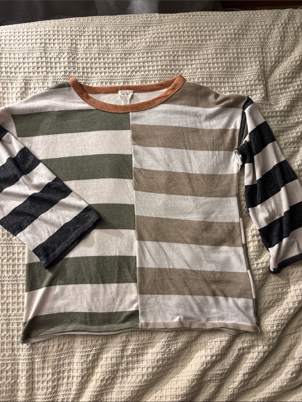 Bibi Size Large Striped Bell Sleeve Top